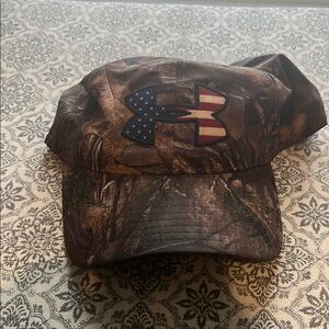 Under Armour Brown and Red Hat with Curved Brim